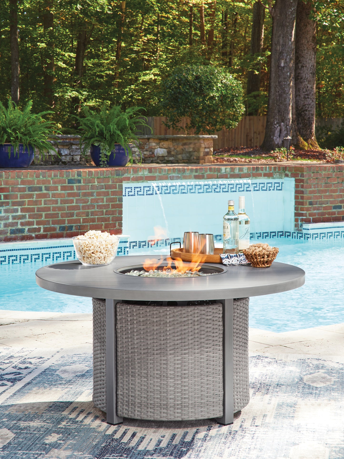 Auburndale Furniture Outlet - Ashley Furniture - Half Moon Beach Outdoor - Round Fire Pit Table / Gray - PCP418-776