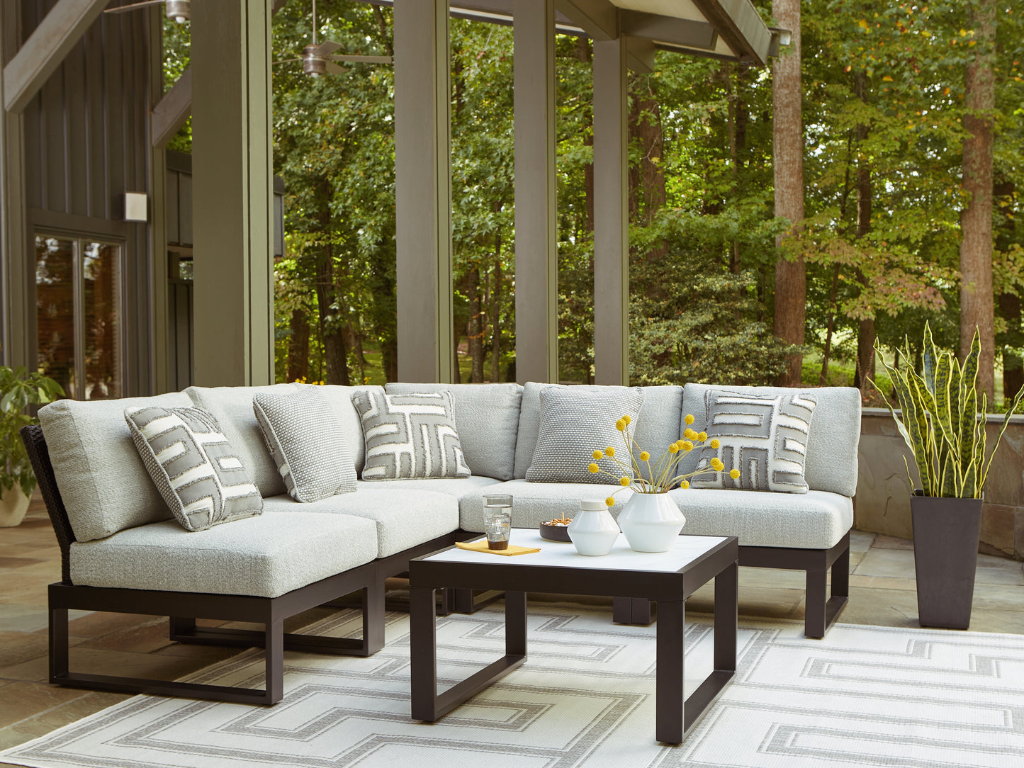 Auburndale Furniture Outlet - Ashley Furniture - Beachloft Outdoor - 5-Piece Outdoor Sectional / Black/Gray - P490P2