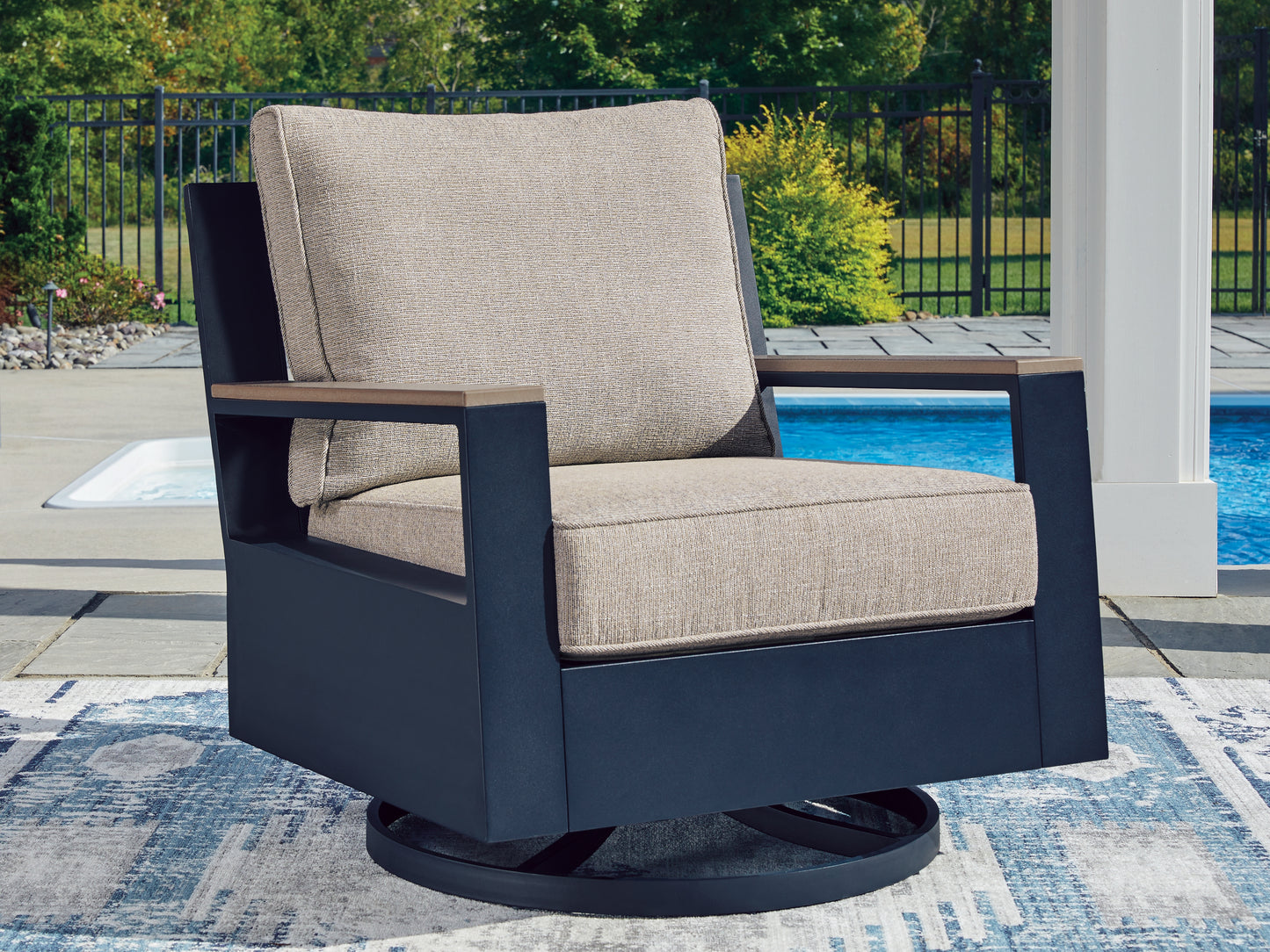 Auburndale Furniture Outlet - Ashley Furniture - East Beach Outdoor - Swivel Glider Chair w/Cushion / Navy Blue/Driftwood - PCP587-821