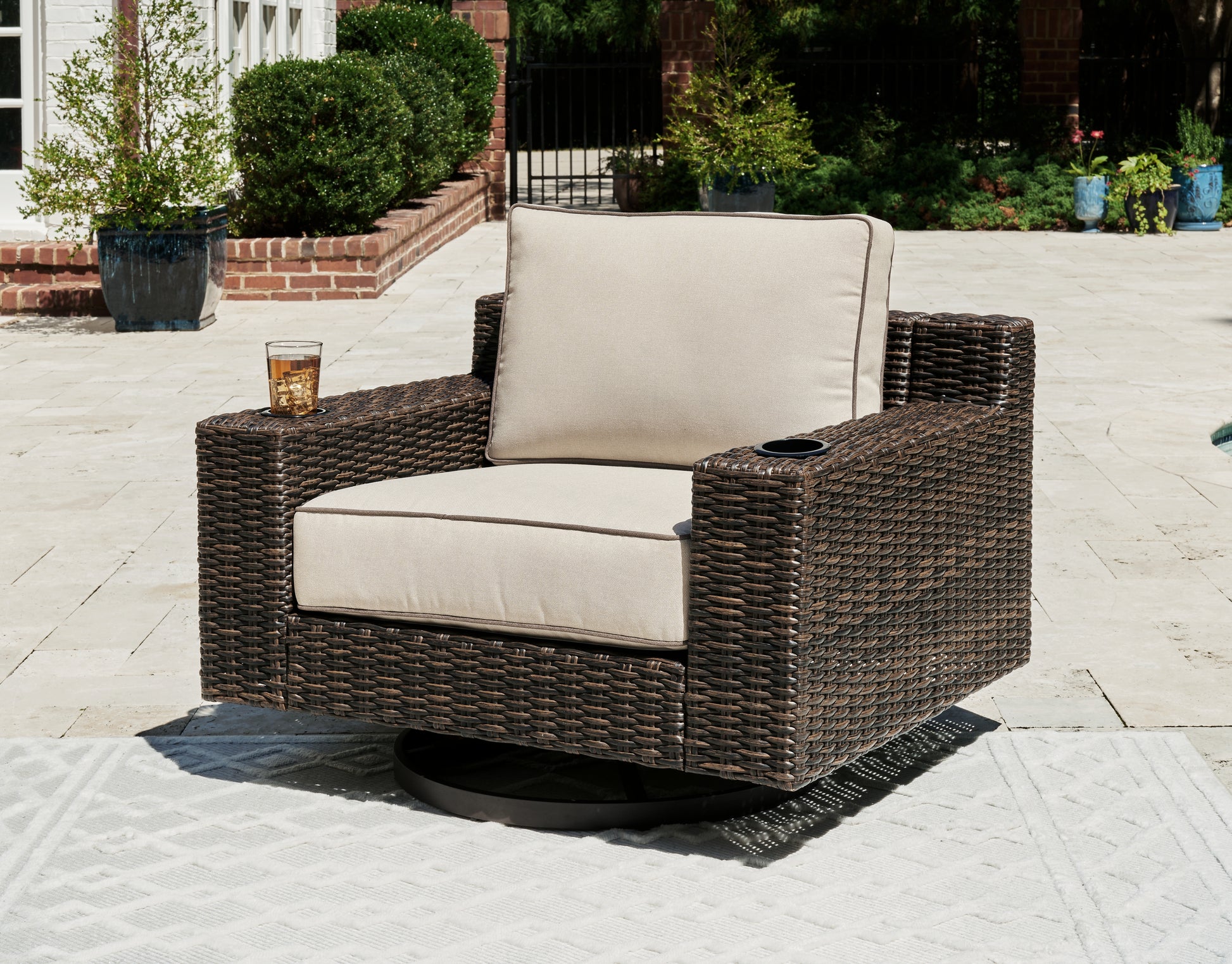 Auburndale Furniture Outlet - Ashley Furniture - Coastline Bay Outdoor - Swivel Lounge w/ Cushion / Brown - P784-821