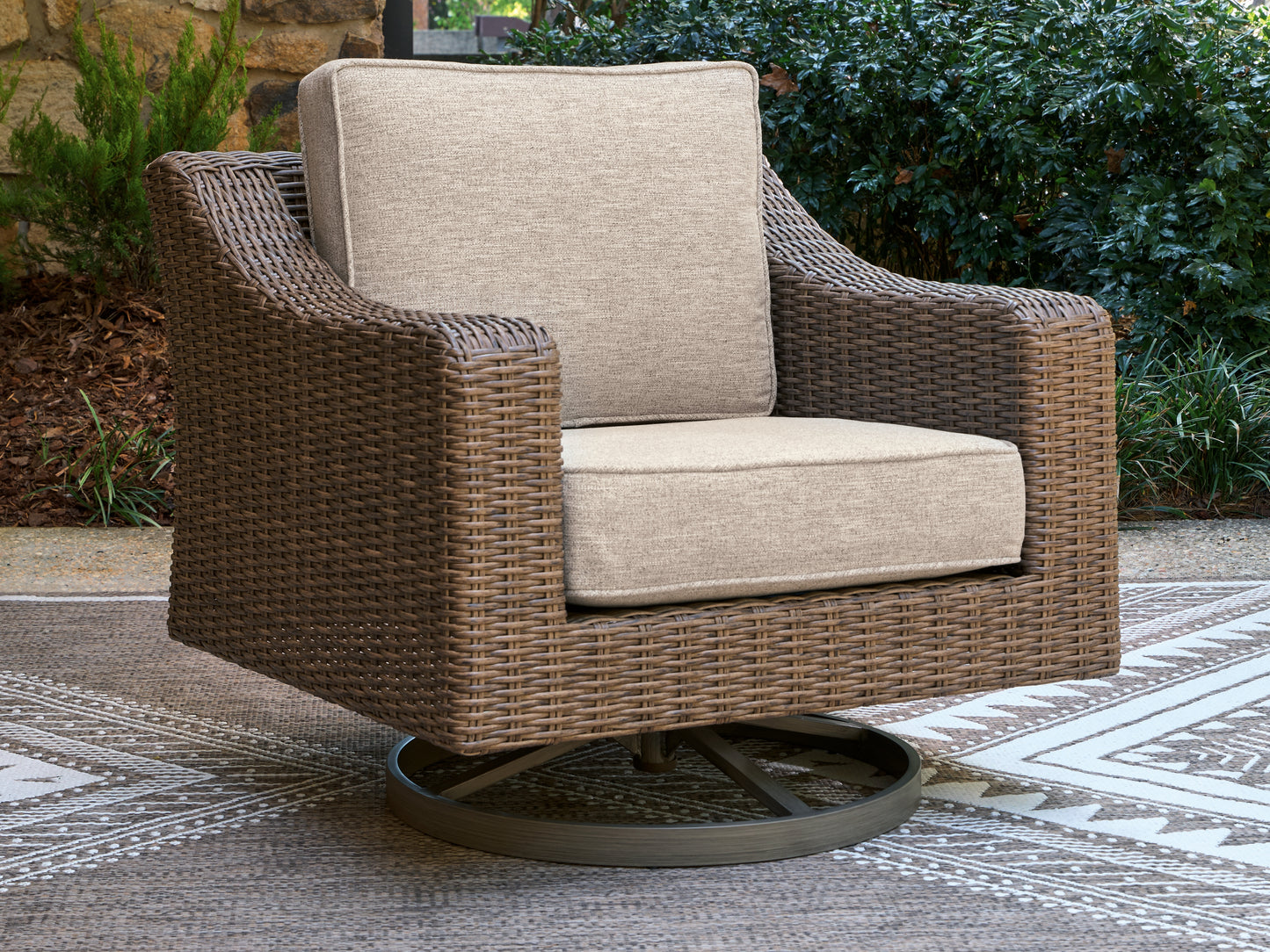 Auburndale Furniture Outlet - Ashley Furniture - Laguna Heights Outdoor - Swivel Lounge w/ Cushion / Beige - PCP790-821