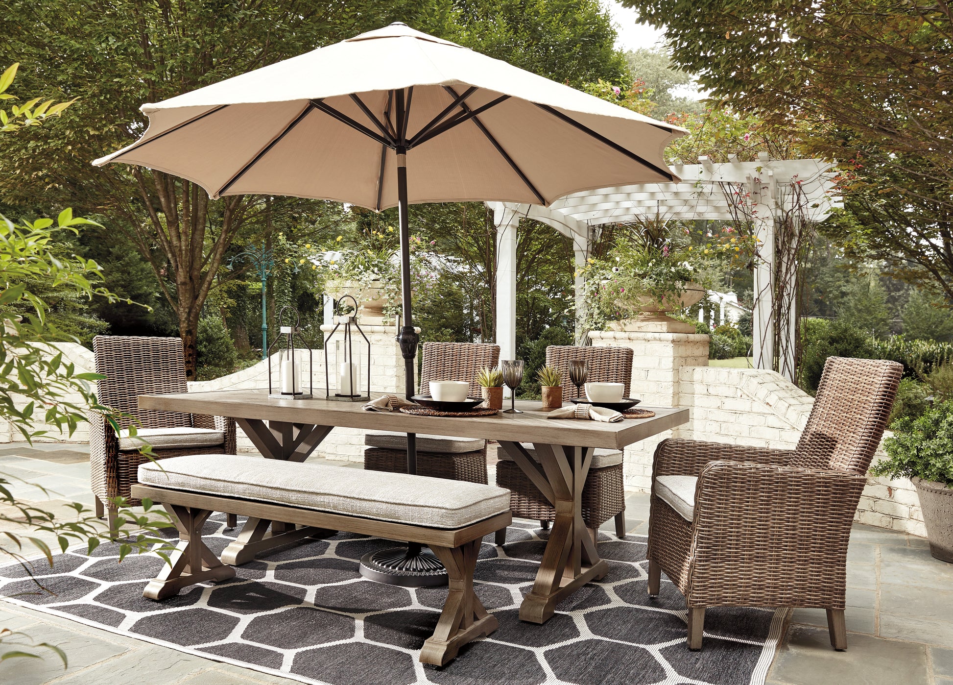 Auburndale Furniture Outlet - Ashley Furniture - Beachcroft Outdoor - RECT Dining Table w/UMB OPT / Beige - P791-625