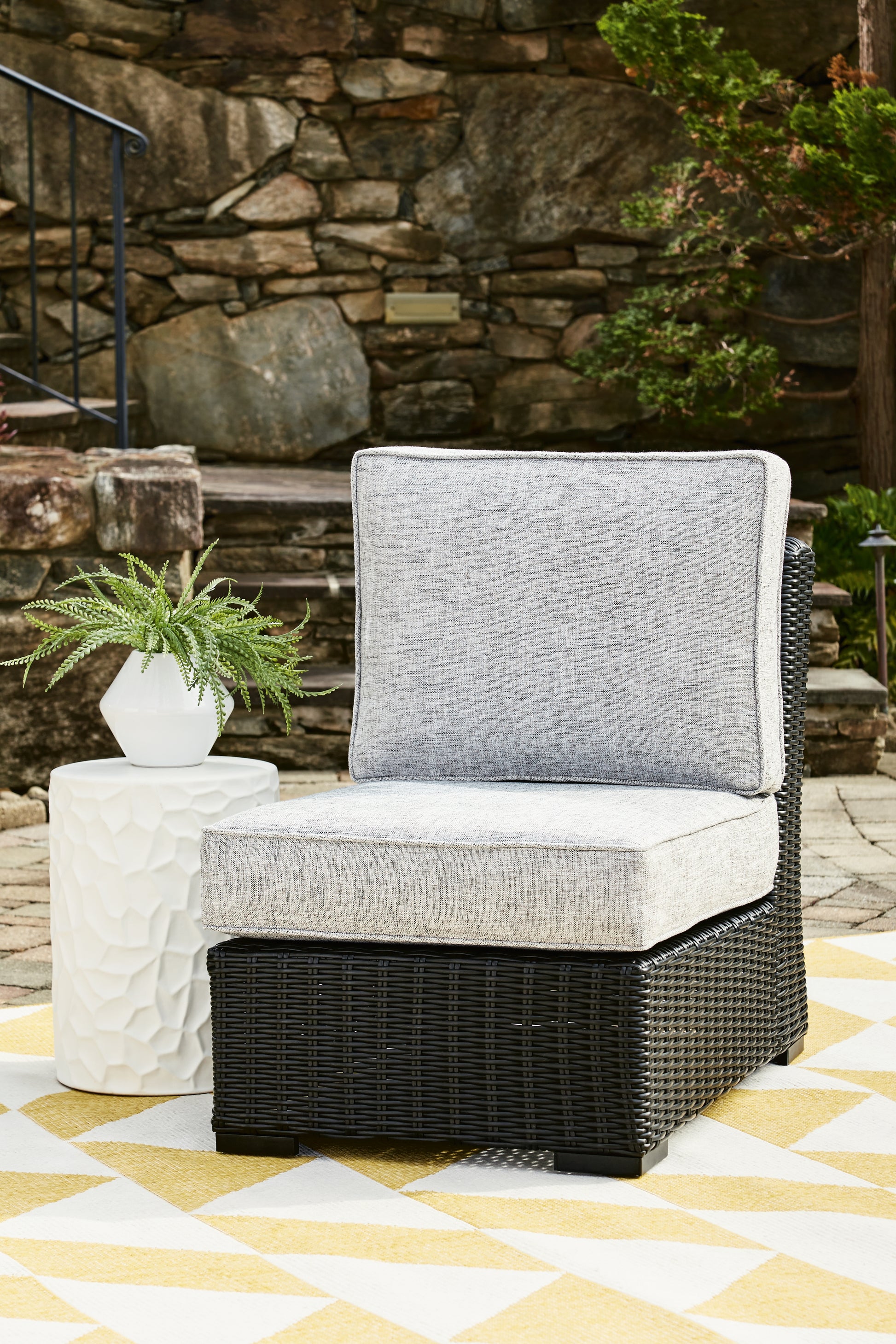 Auburndale Furniture Outlet - Ashley Furniture - Beachcroft Outdoor - Armless Chair w/Cushion / Black/Light Gray - P792-846