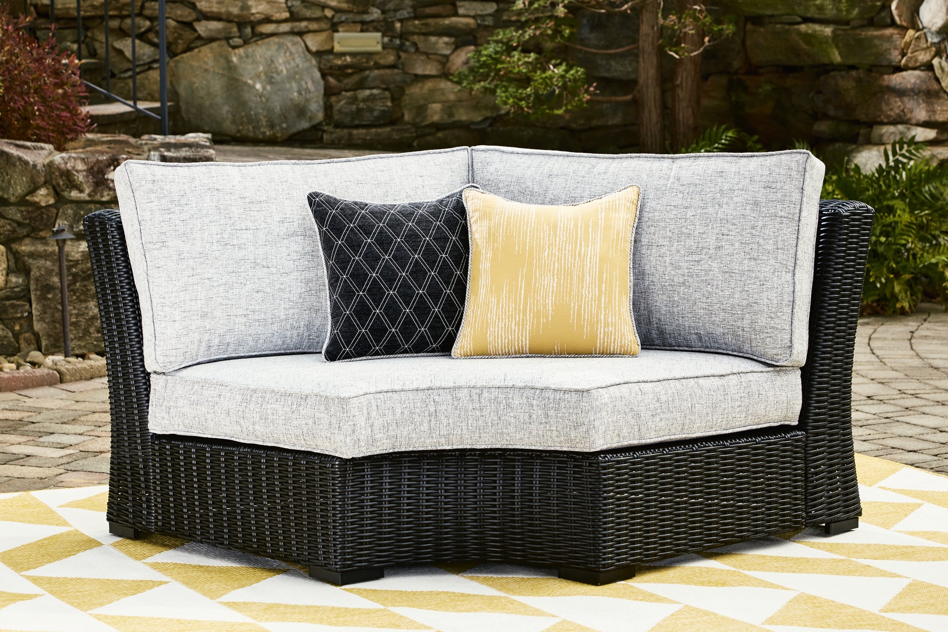 Auburndale Furniture Outlet - Ashley Furniture - Beachcroft Outdoor - Curved Corner Chair w/Cushion / Black/Light Gray - P792-851