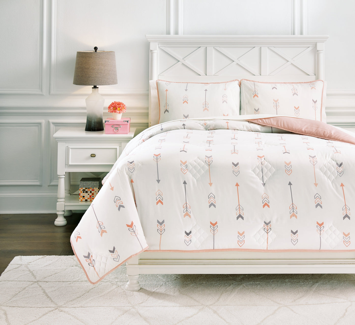 Lexann Comforter Sets