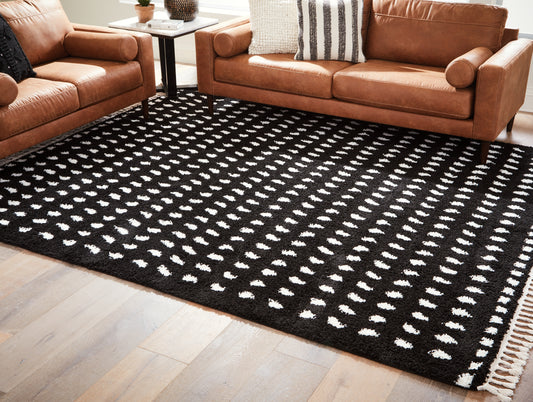 Auburndale Furniture Outlet - Ashley Furniture - Minston Rug - 8' x 10' Rug / Black/White - R405951