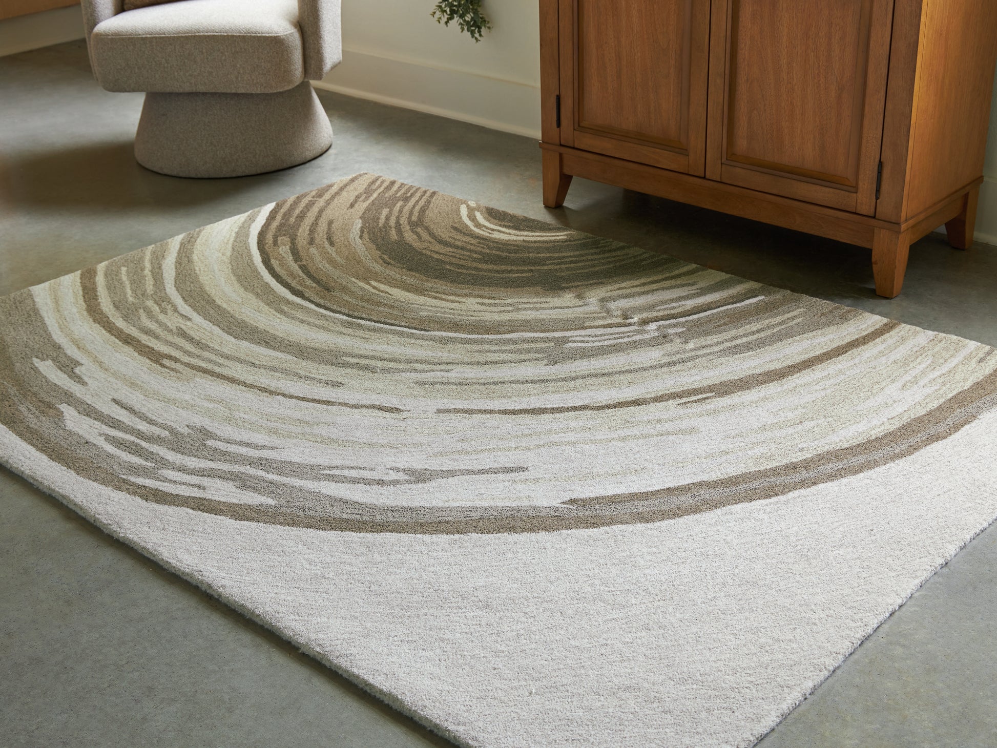 Auburndale Furniture Outlet - Ashley Furniture - Rizwana Rug - 5' x 7' Area Rug / Ivory/Brown/Gray - R407762