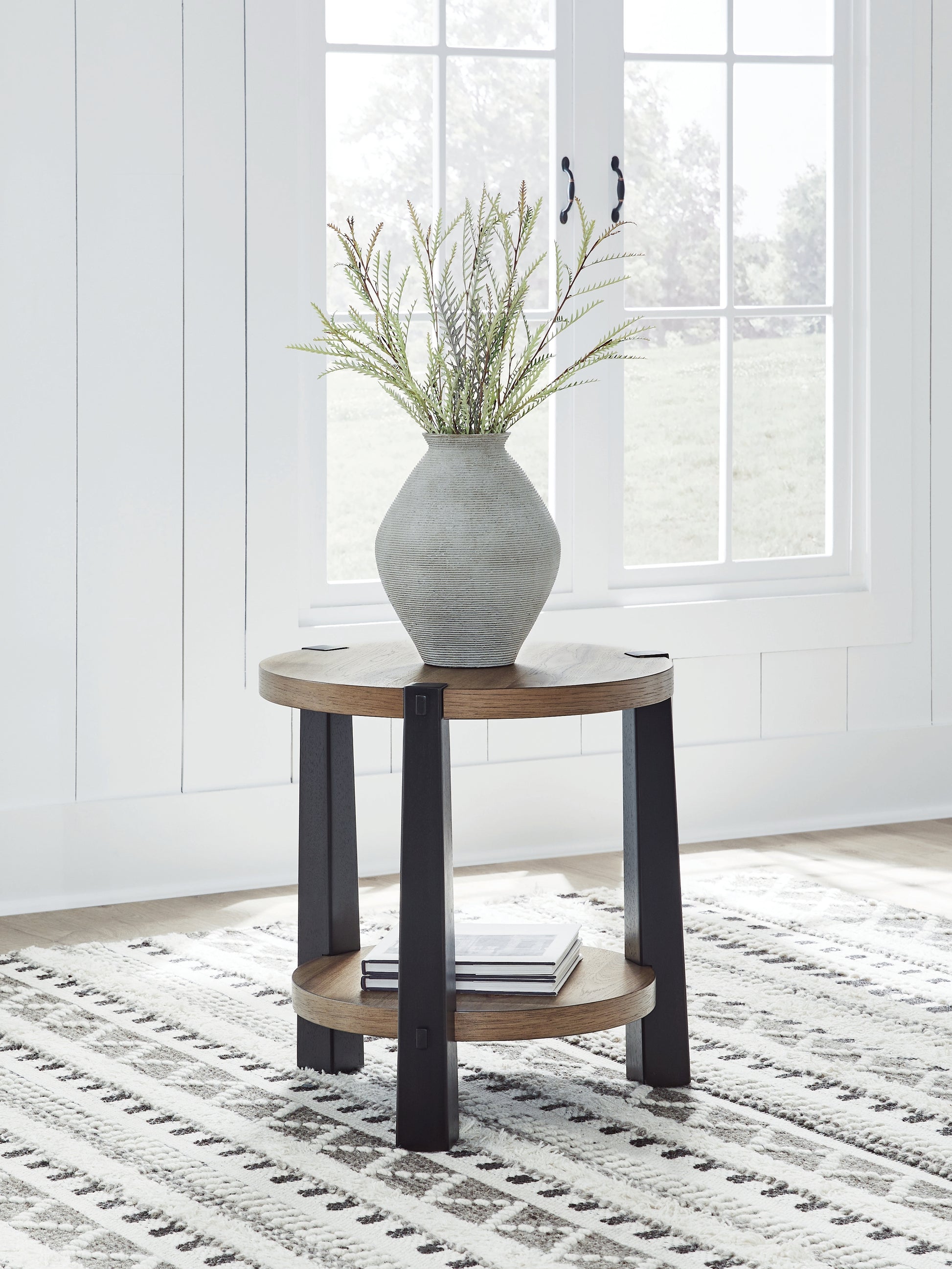 Auburndale Furniture Outlet - Ashley Furniture - Ridgester End Table - Round End Table - T518-6
