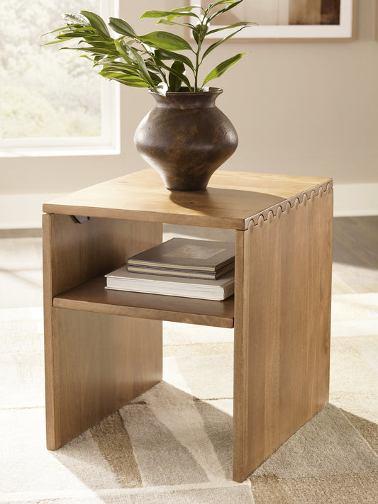 Auburndale Furniture Outlet - Ashley Furniture - Ella Grove End Table - Rectangular End Table - T639-3