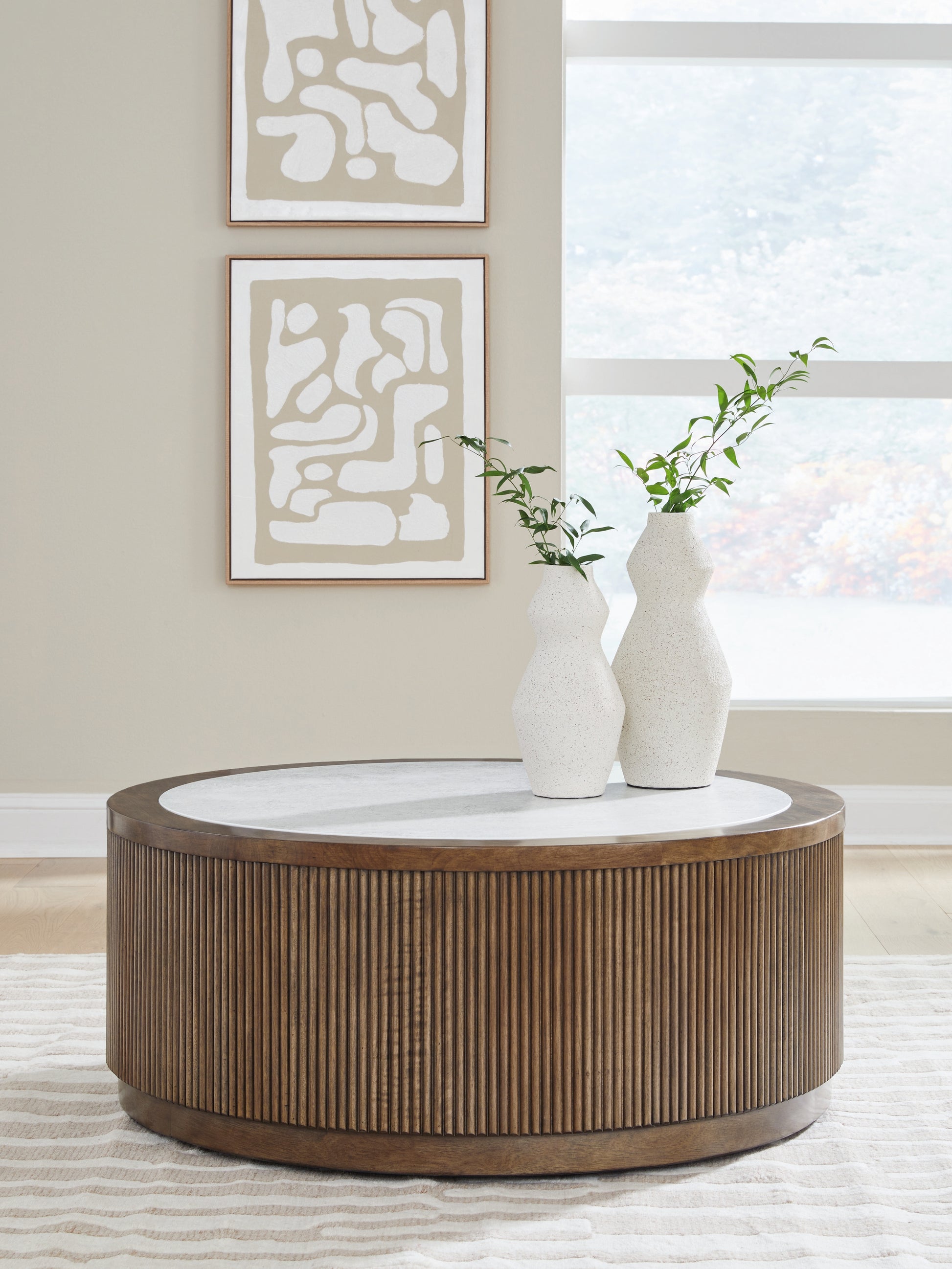 Auburndale Furniture Outlet - Ashley Furniture - Hadonna Coffee Table - Round Cocktail Table - T658-8