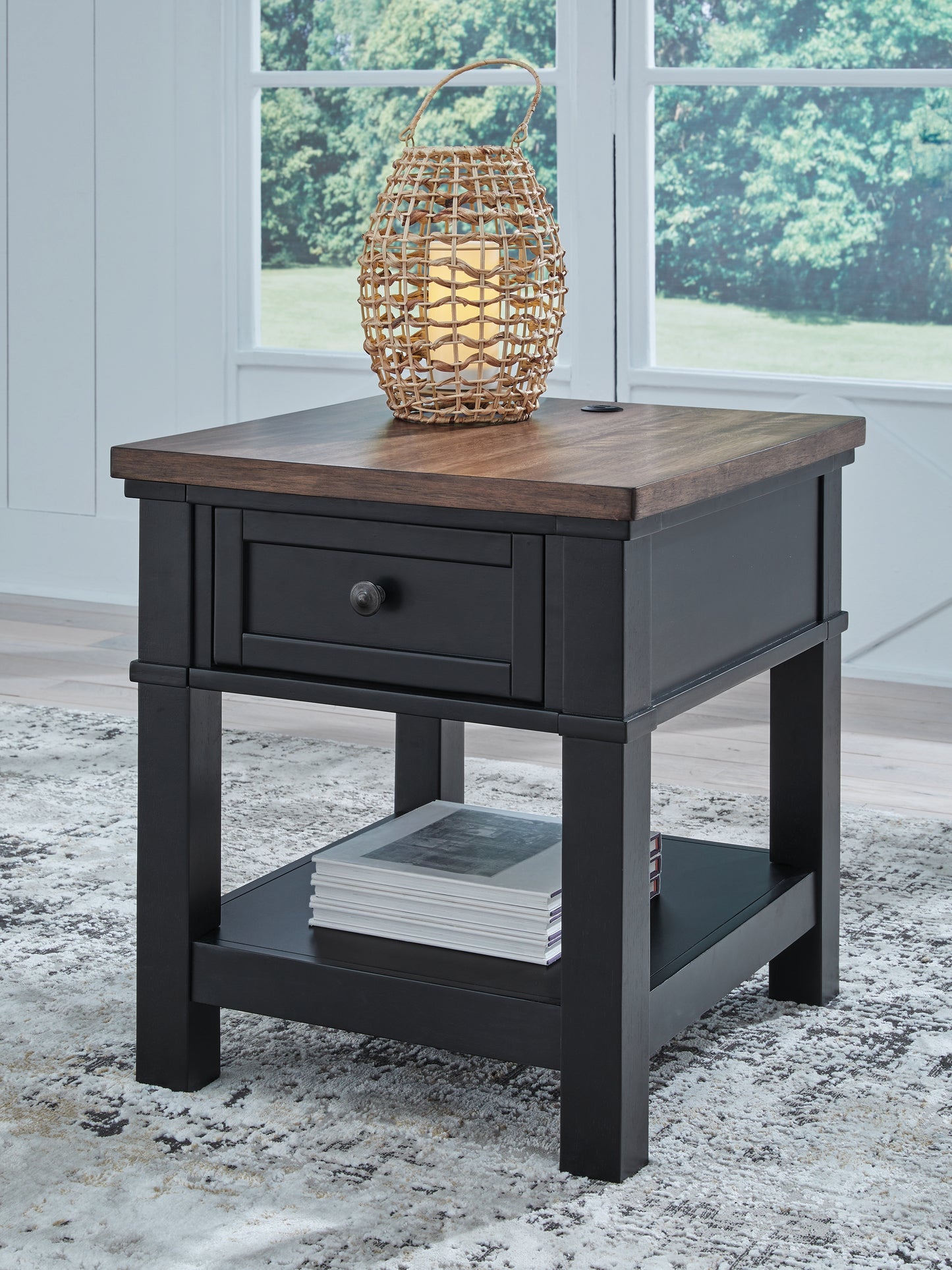 Auburndale Furniture Outlet - Ashley Furniture - Wildenauer End Table - Rectangular End Table / Brown/Black - T664-3
