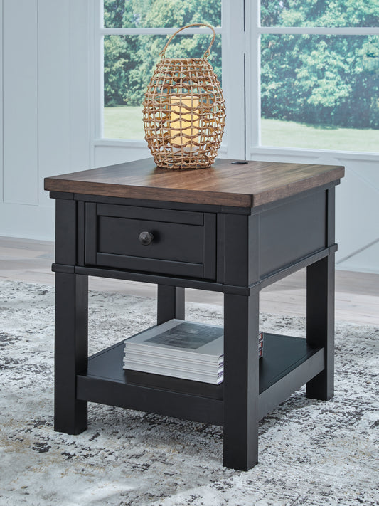 Auburndale Furniture Outlet - Ashley Furniture - Wildenauer End Table - Rectangular End Table / Brown/Black - T664-3
