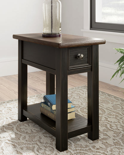 Auburndale Furniture Outlet - Ashley Furniture - Tyler Creek Chairside End Table - Chair Side End Table / Grayish Brown/Black - T736-107