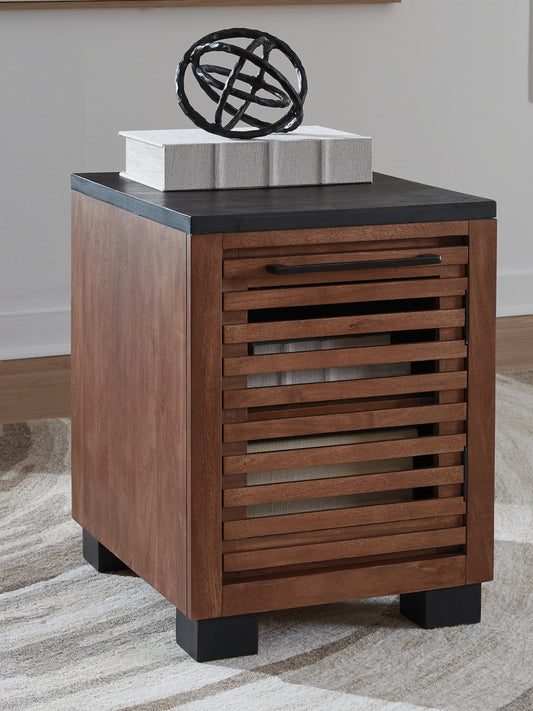 Auburndale Furniture Outlet - Ashley Furniture - Kallari Chairside End Table - Chair Side End Table / Warm Brown/Black - T737-7